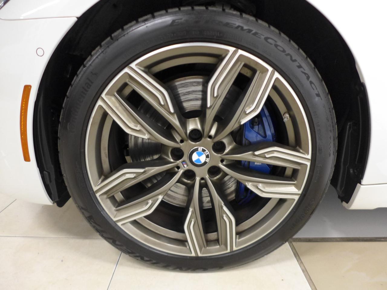 BMW 7-Series M760i xDrive 2019