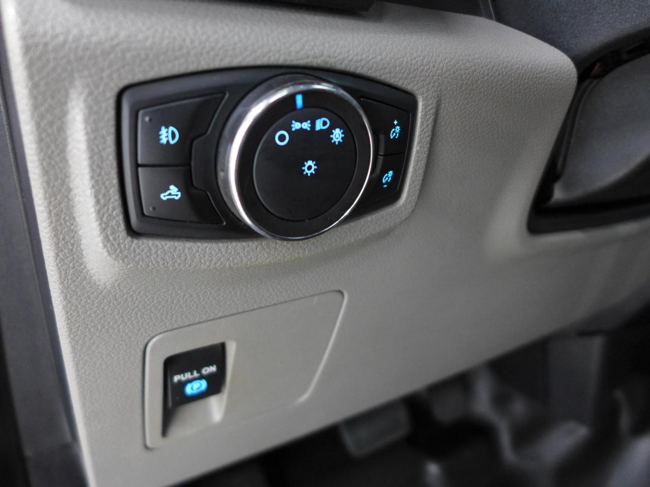 Ford F-150 XL 8-ft. Bed 2WD 2019