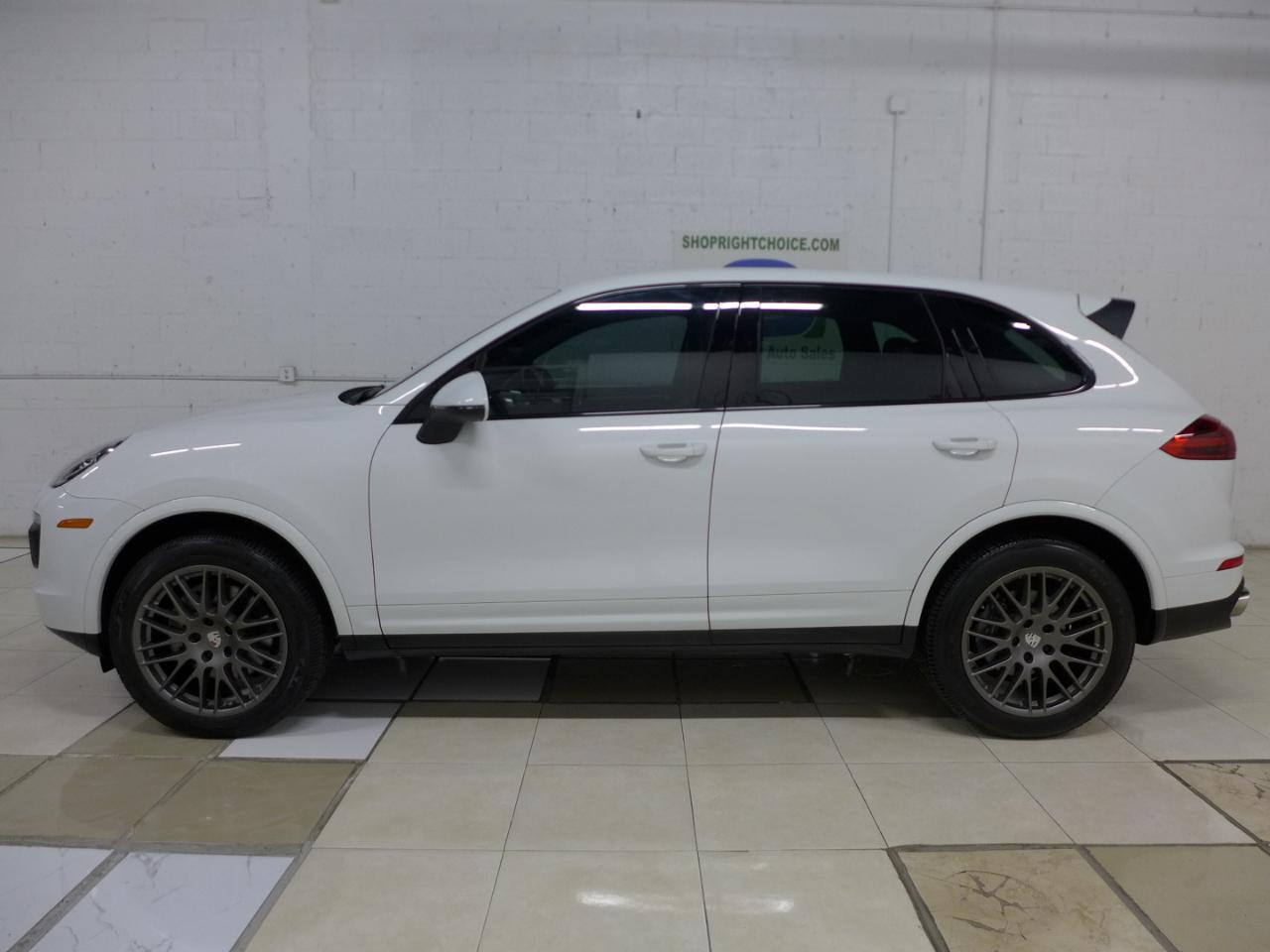 Porsche Cayenne Platinum Edition AWD 2017