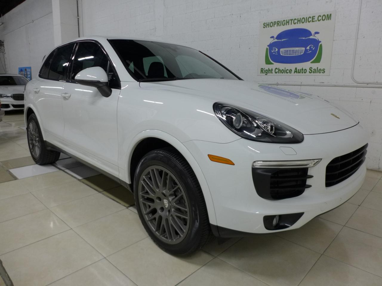 Porsche Cayenne Platinum Edition AWD 2017