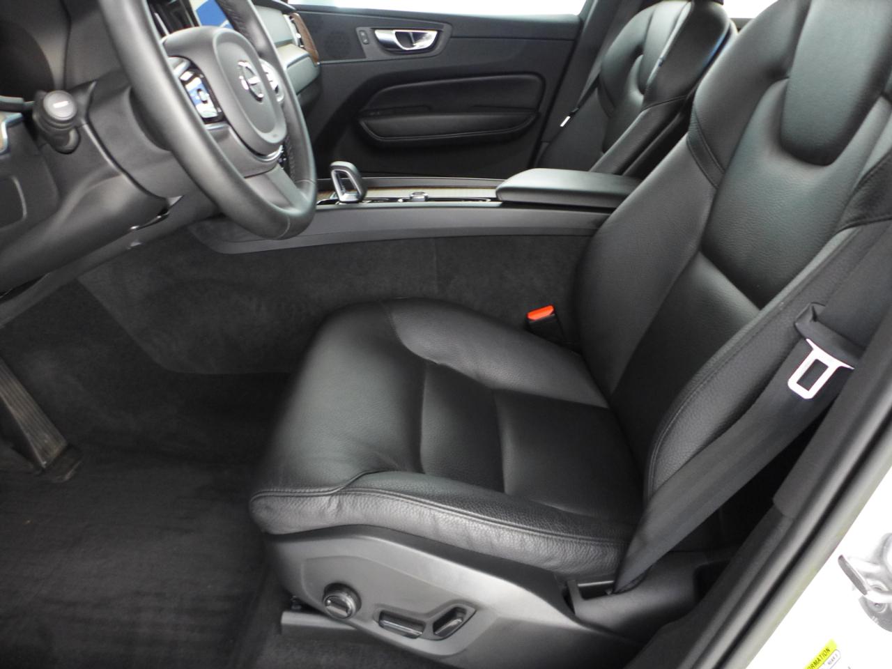 Volvo XC60 B5 Plus Bright AWD 2023