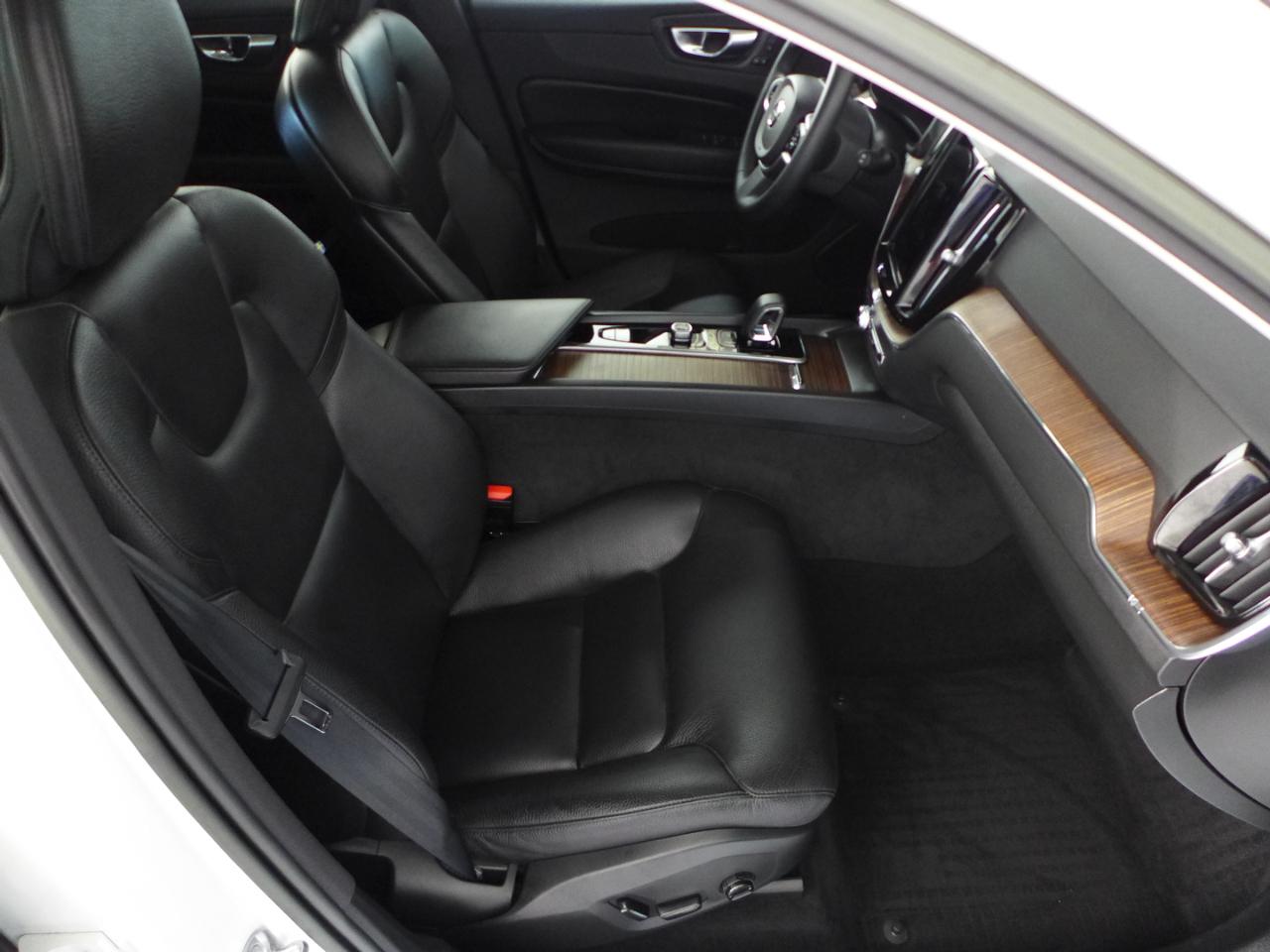 Volvo XC60 B5 Plus Bright AWD 2023