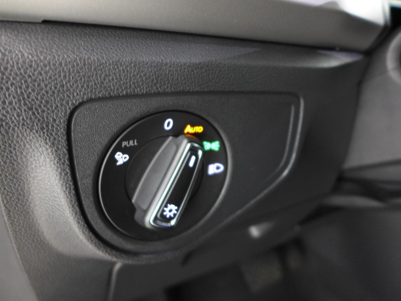 2022 Volkswagen Atlas Cross Sport SE w/Tech - Photo 19
