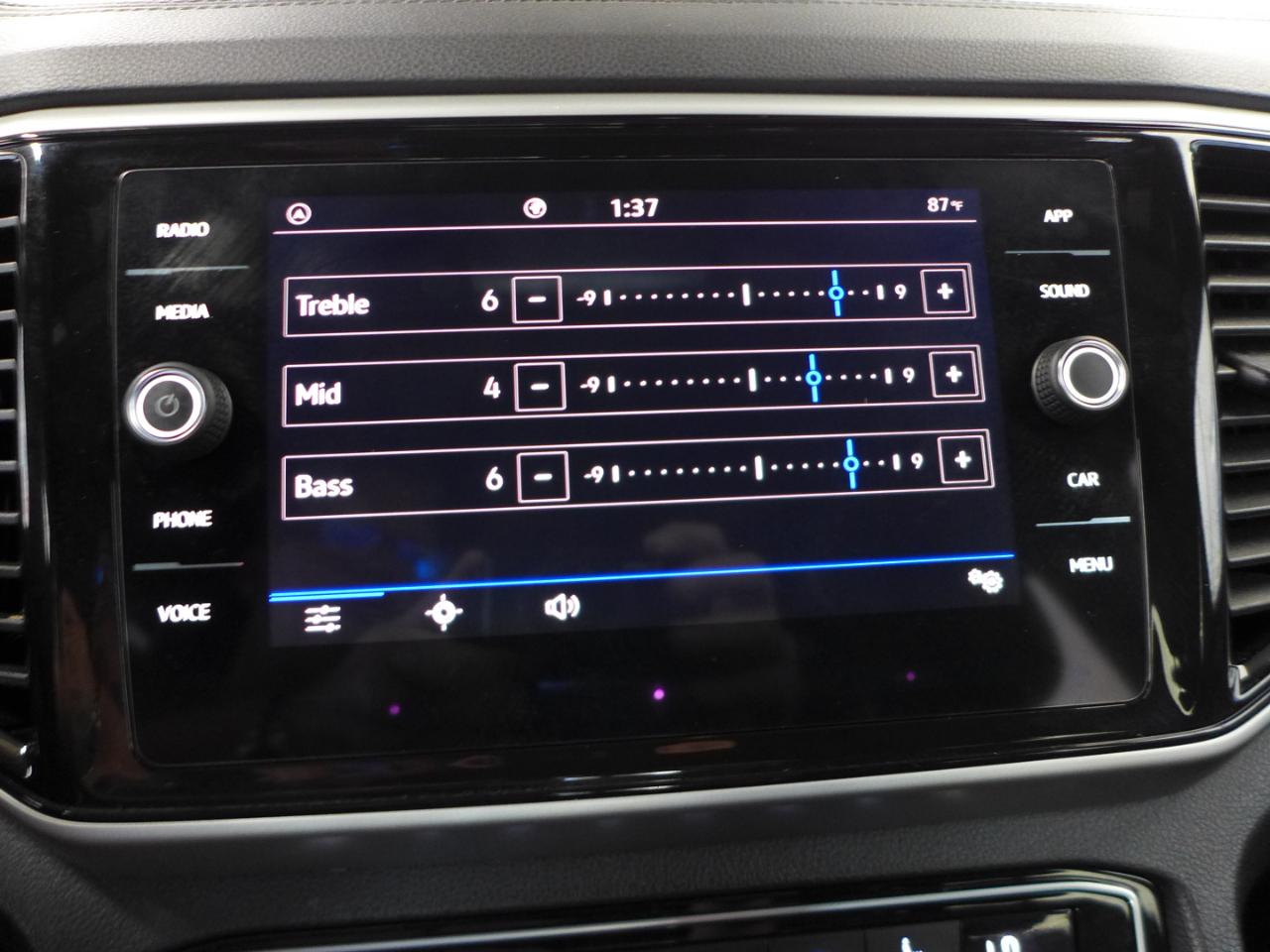 2022 Volkswagen Atlas Cross Sport SE w/Tech - Photo 25