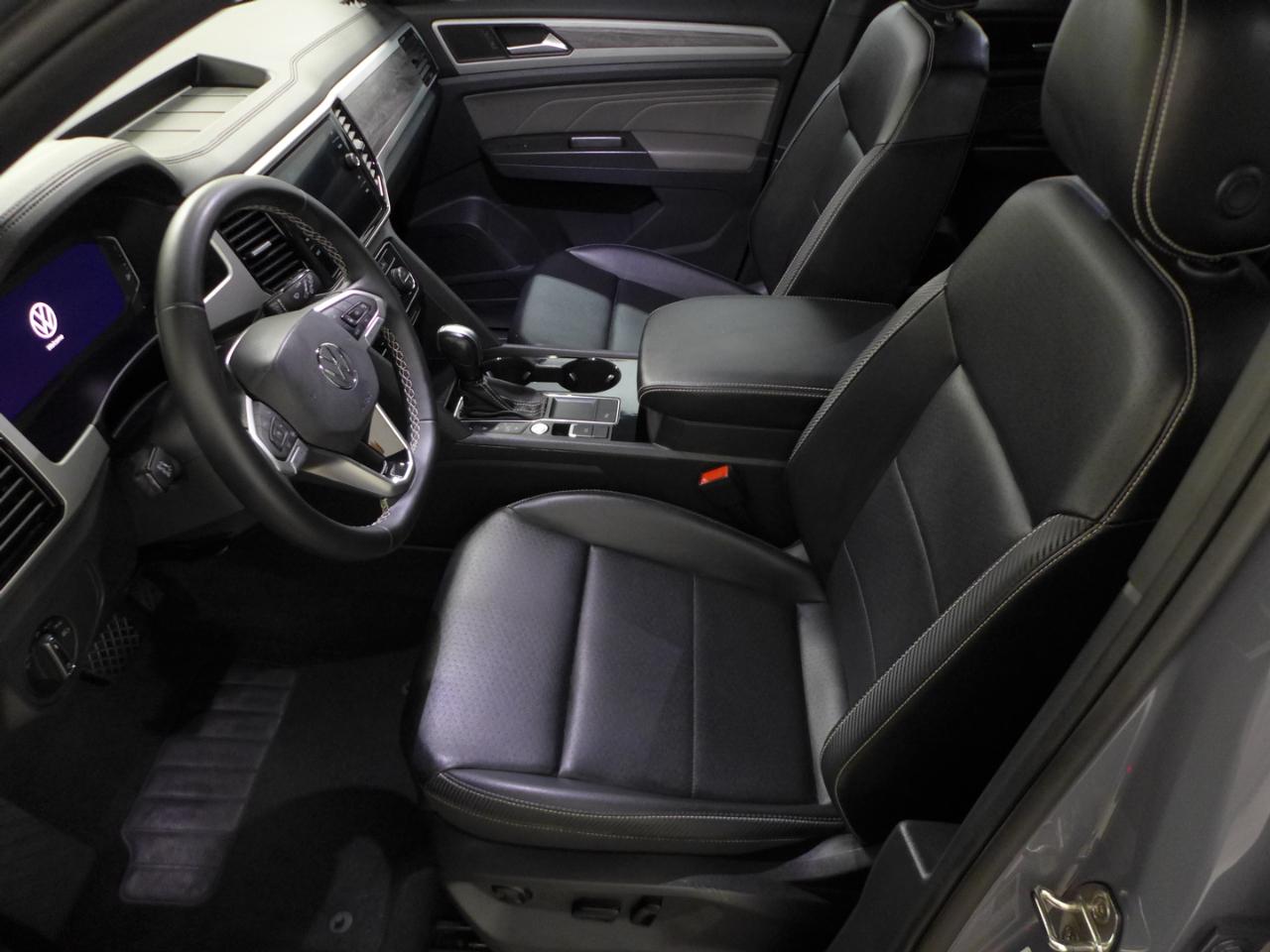 2022 Volkswagen Atlas Cross Sport SE w/Tech - Photo 42