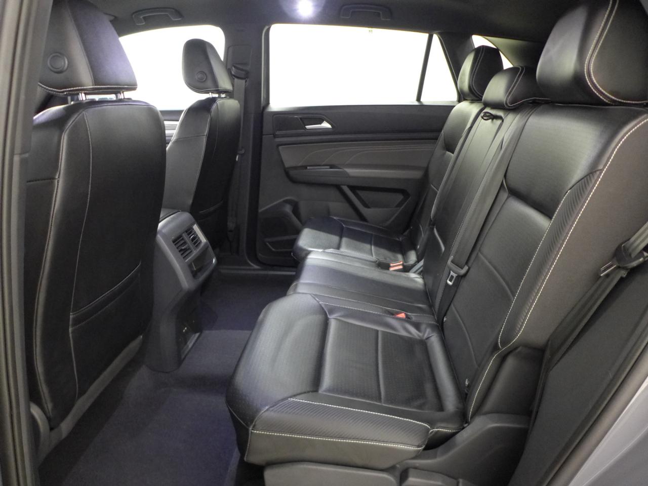 2022 Volkswagen Atlas Cross Sport SE w/Tech - Photo 50