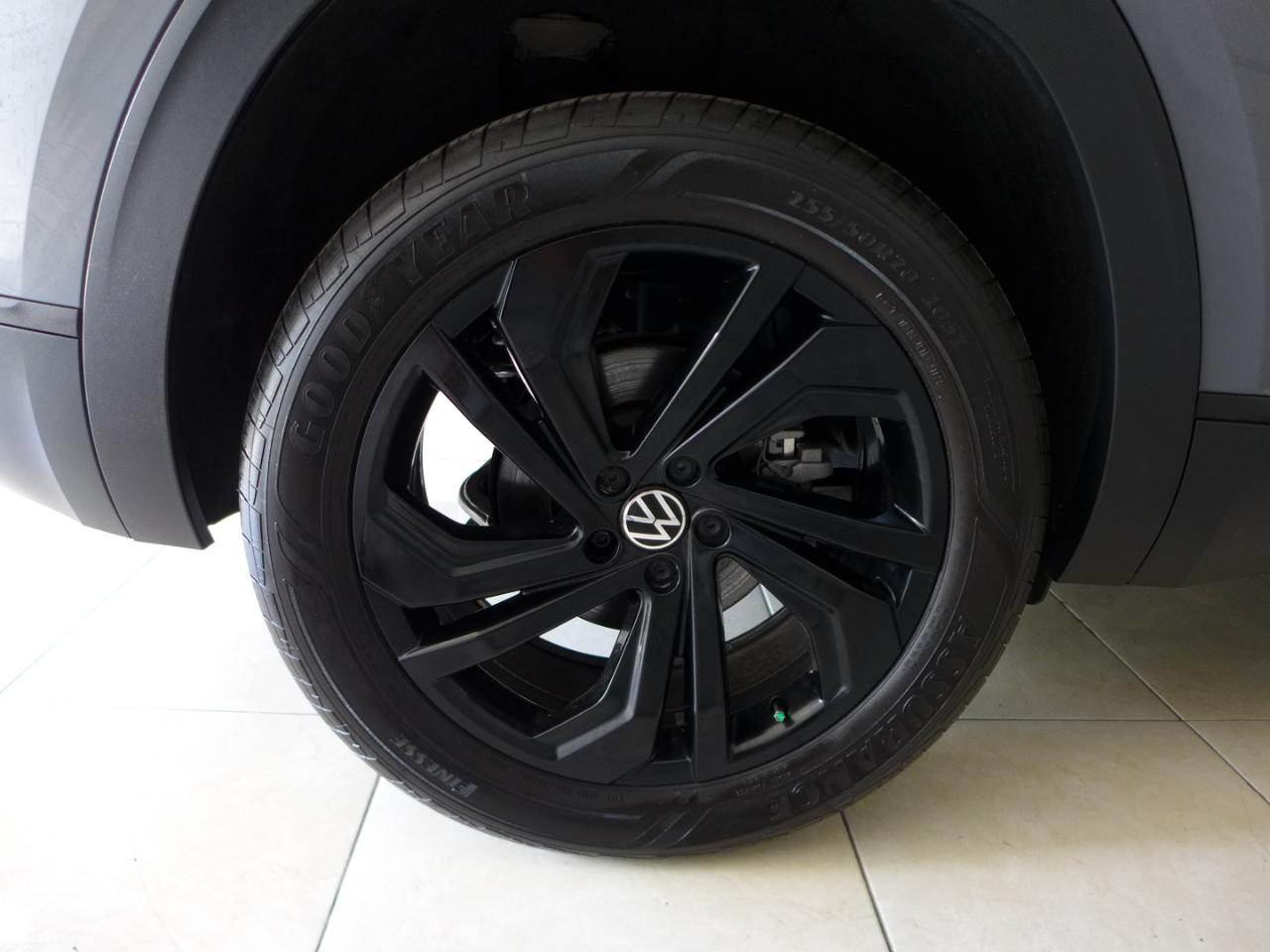 2022 Volkswagen Atlas Cross Sport SE w/Tech - Photo 79