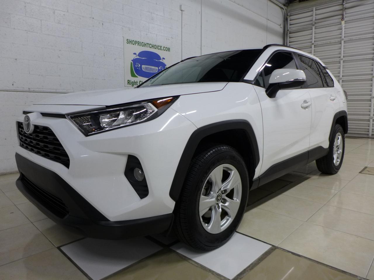 Toyota RAV4 XLE 2021