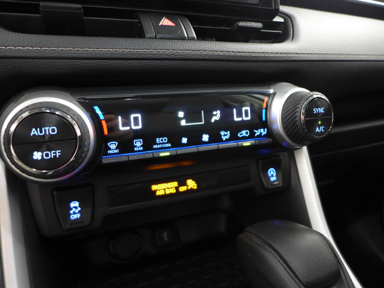 Toyota RAV4 XLE 2021