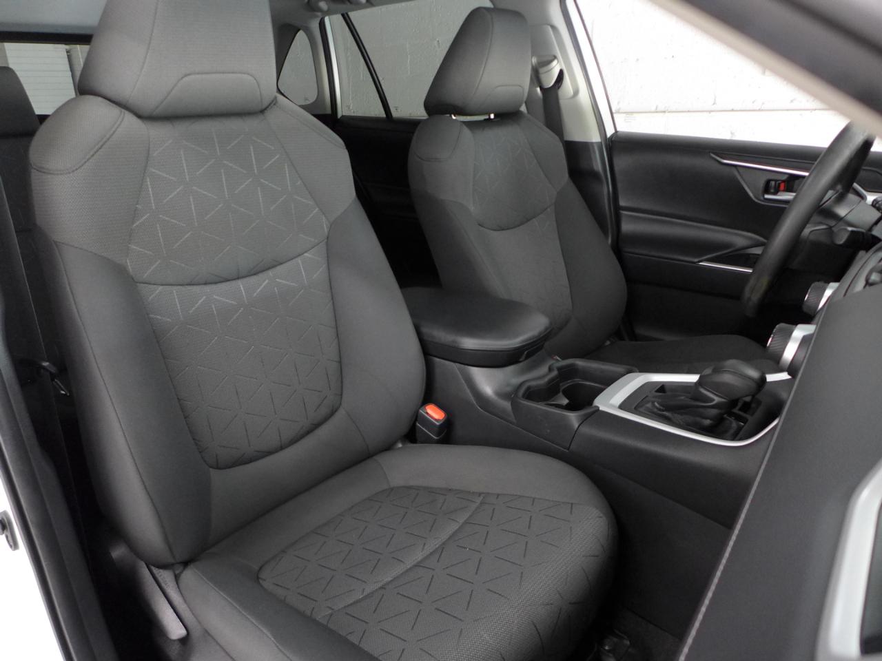 Toyota RAV4 XLE 2021