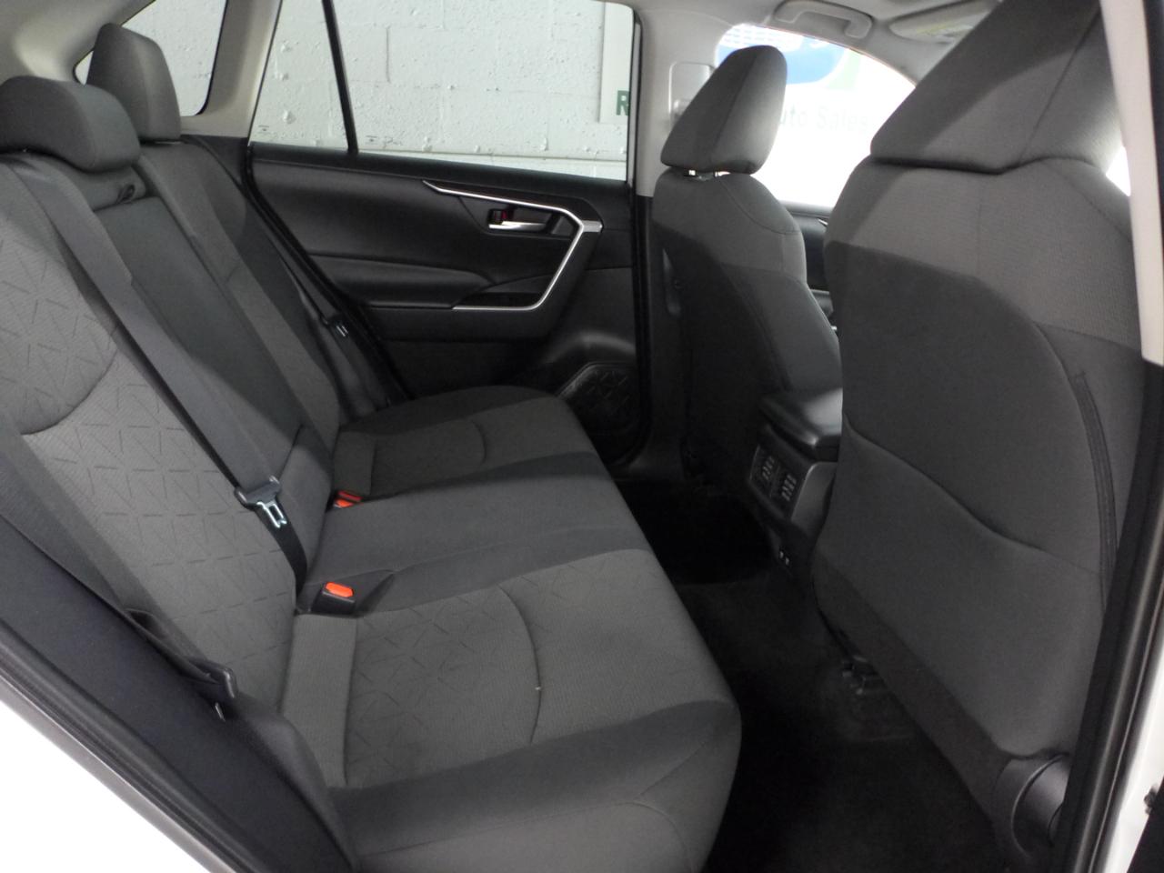 Toyota RAV4 XLE 2021