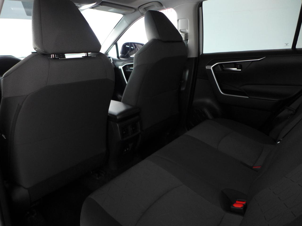 Toyota RAV4 XLE 2021