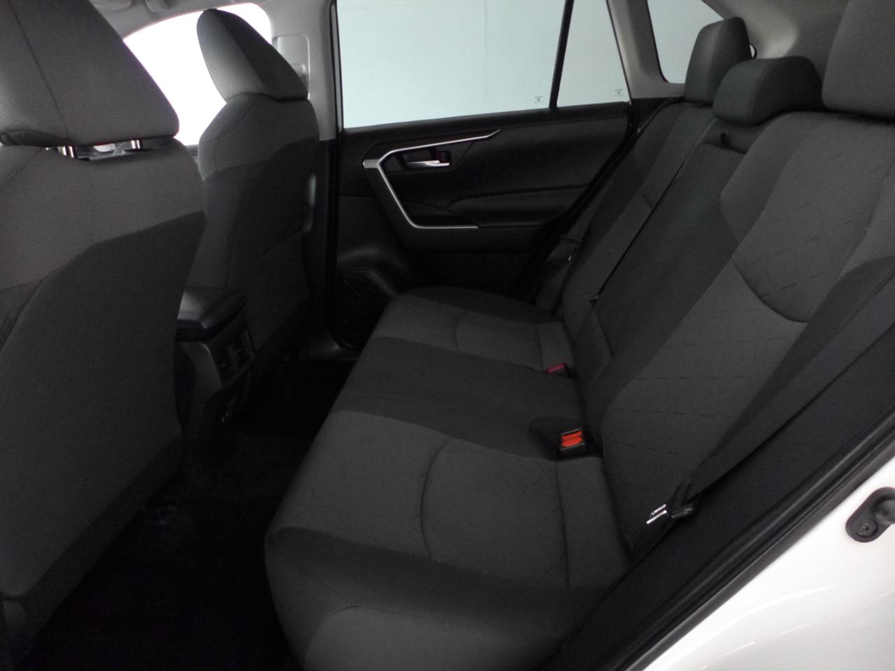 Toyota RAV4 XLE 2021