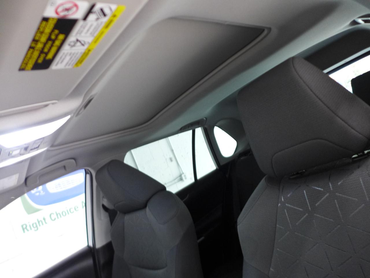 Toyota RAV4 XLE 2021