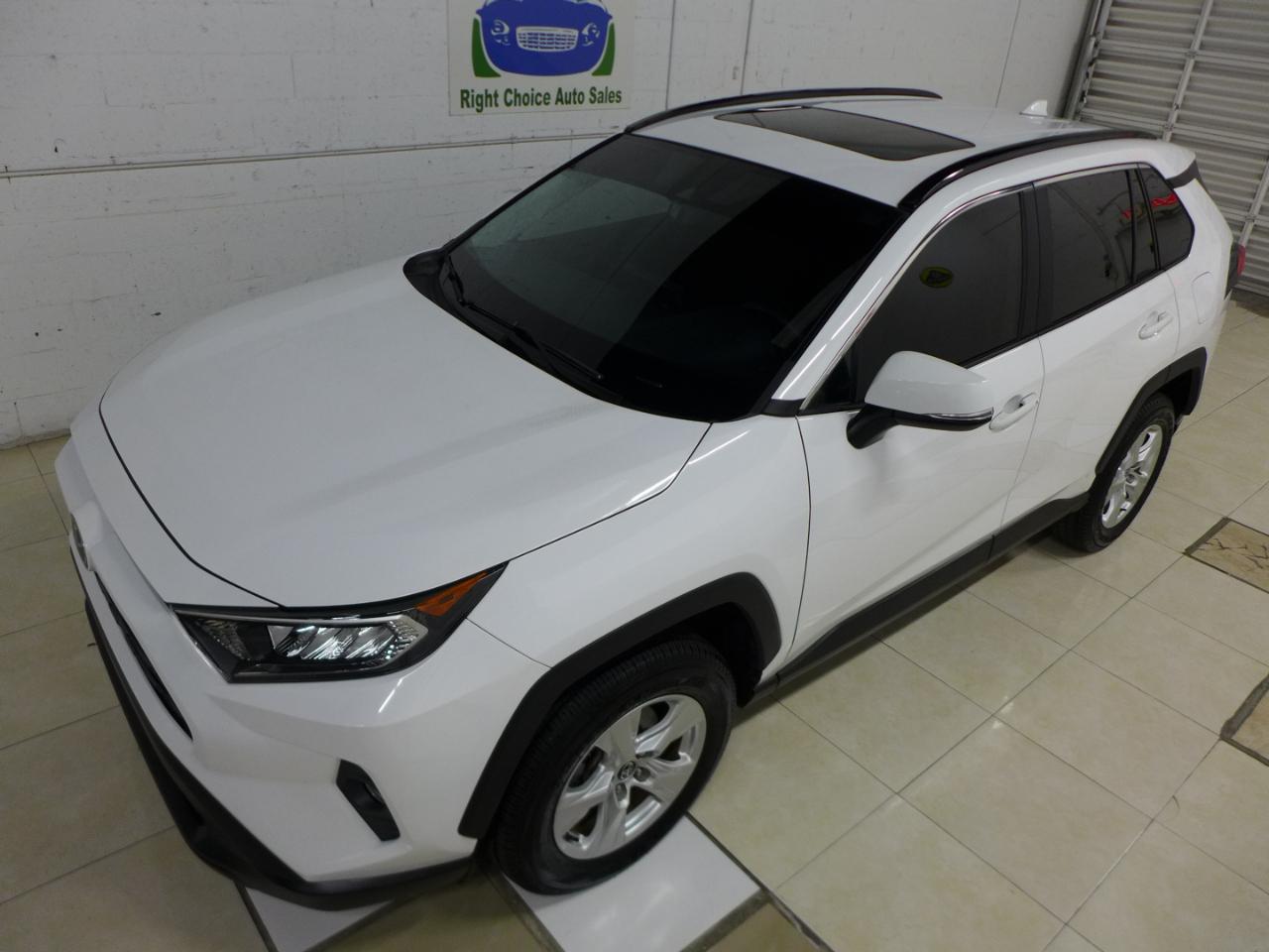 Toyota RAV4 XLE 2021