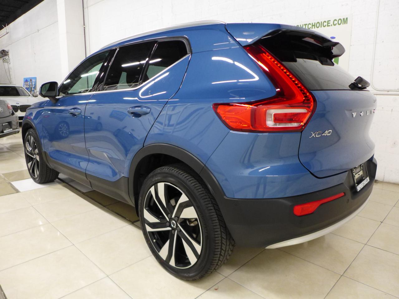 2023 Volvo XC40 Ultimate - Photo 5