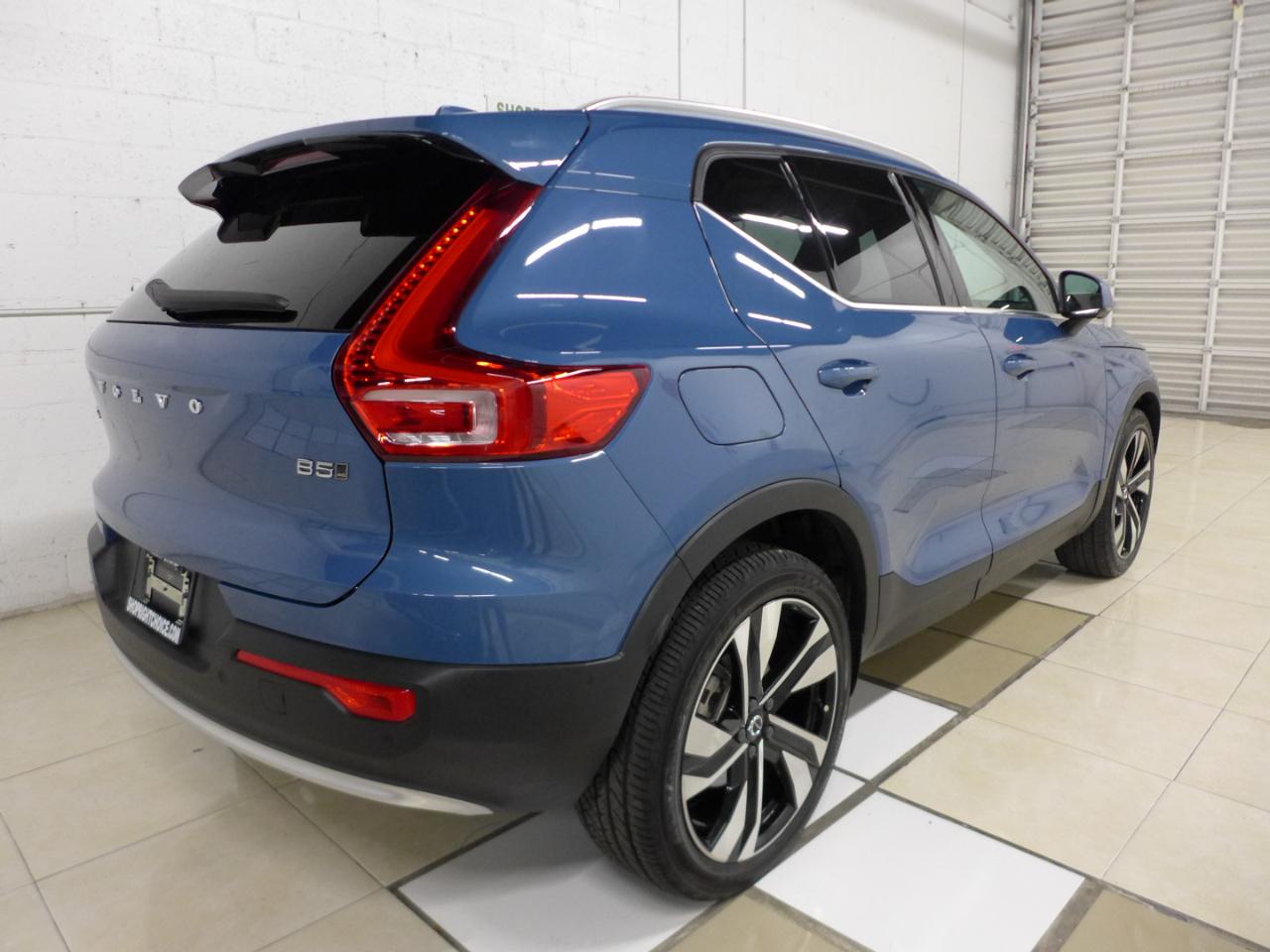 2023 Volvo XC40 Ultimate - Photo 6