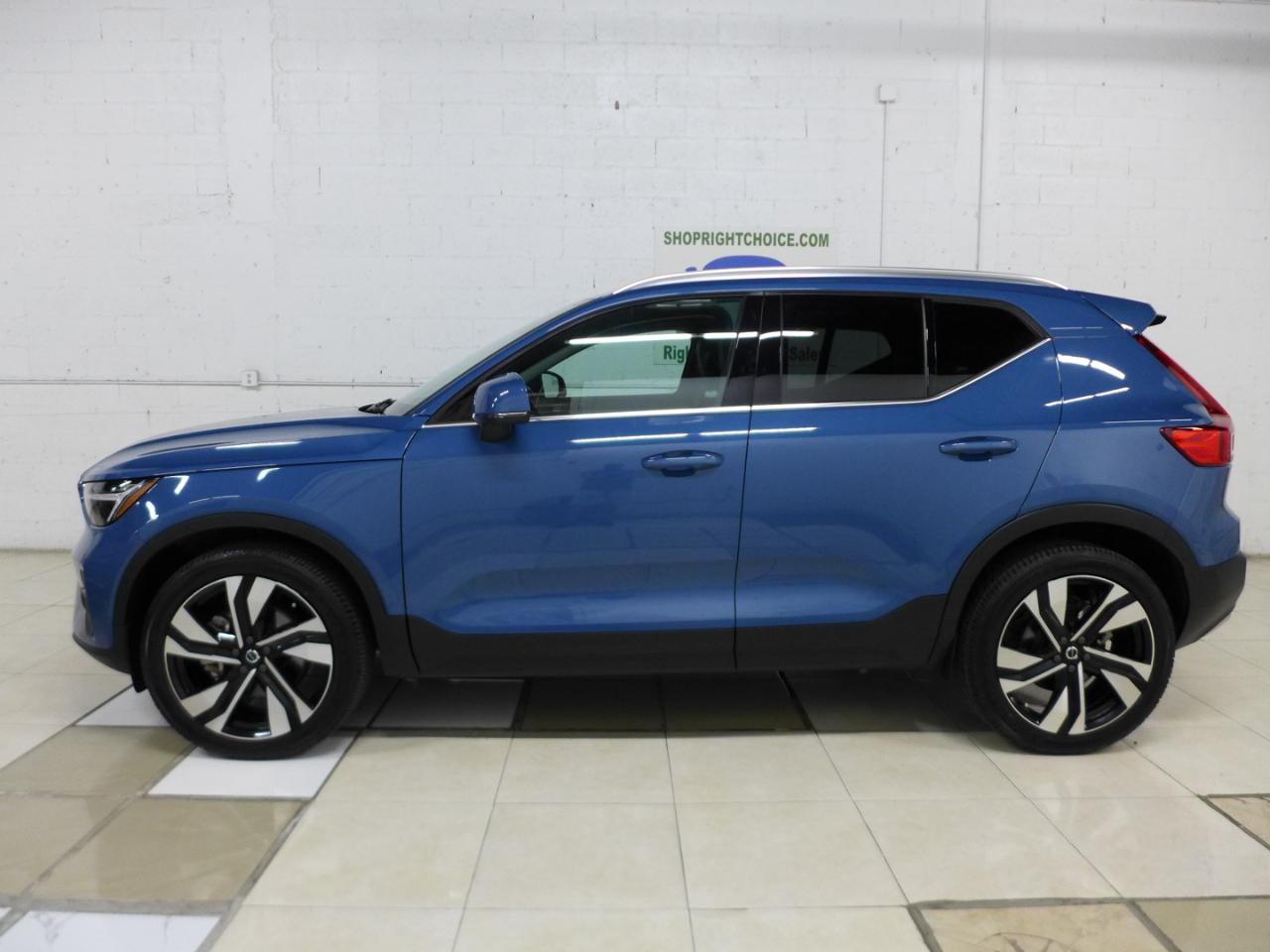 2023 Volvo XC40 Ultimate - Photo 7