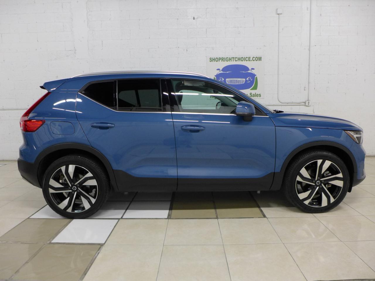 2023 Volvo XC40 Ultimate - Photo 8