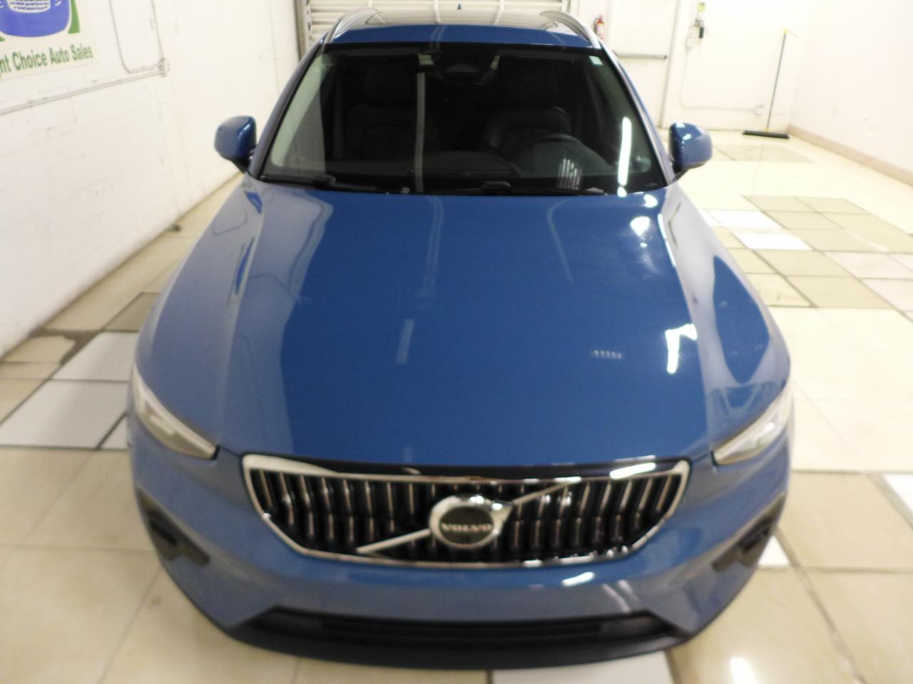 2023 Volvo XC40 Ultimate - Photo 9