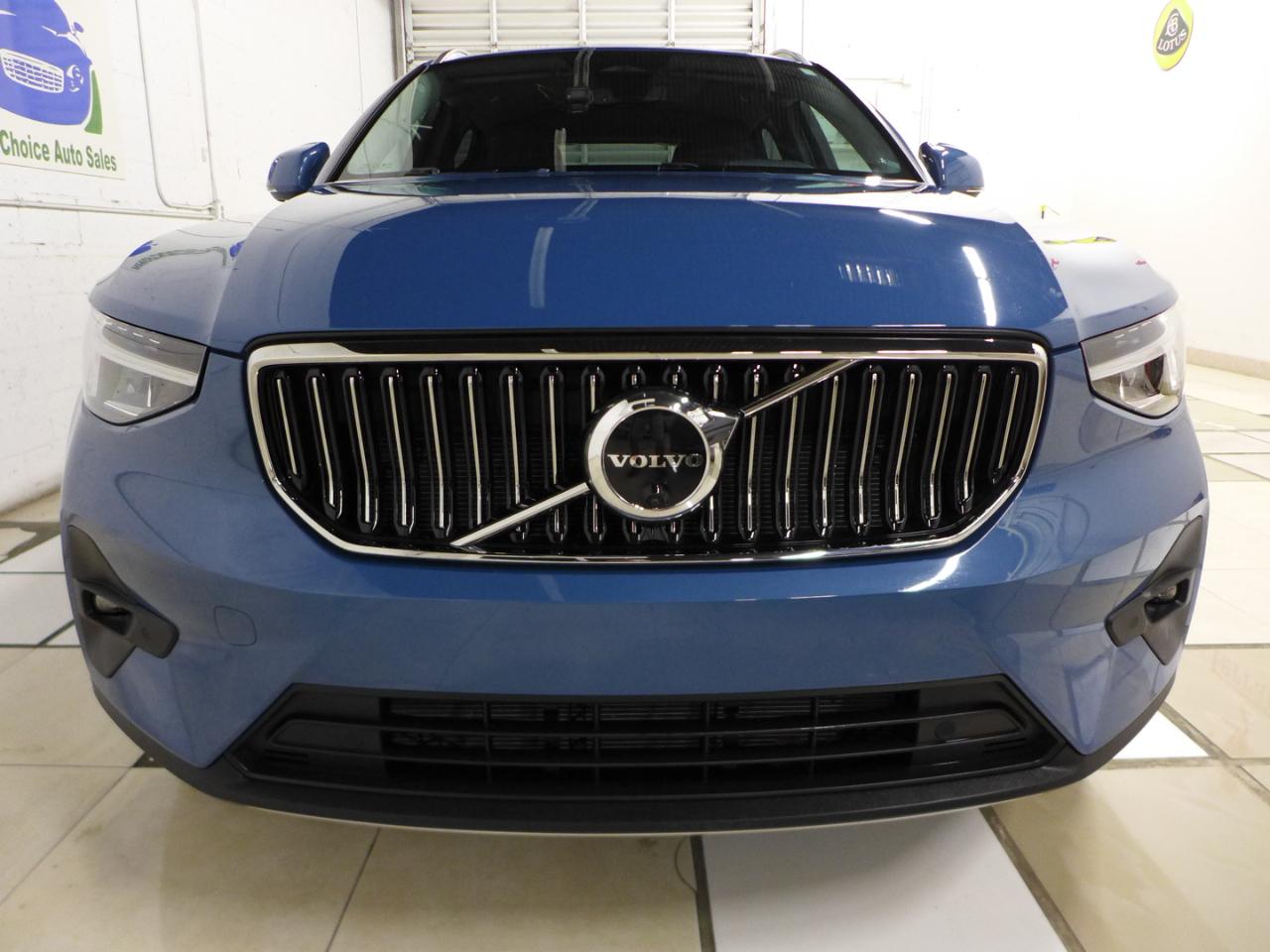 2023 Volvo XC40 Ultimate - Photo 10