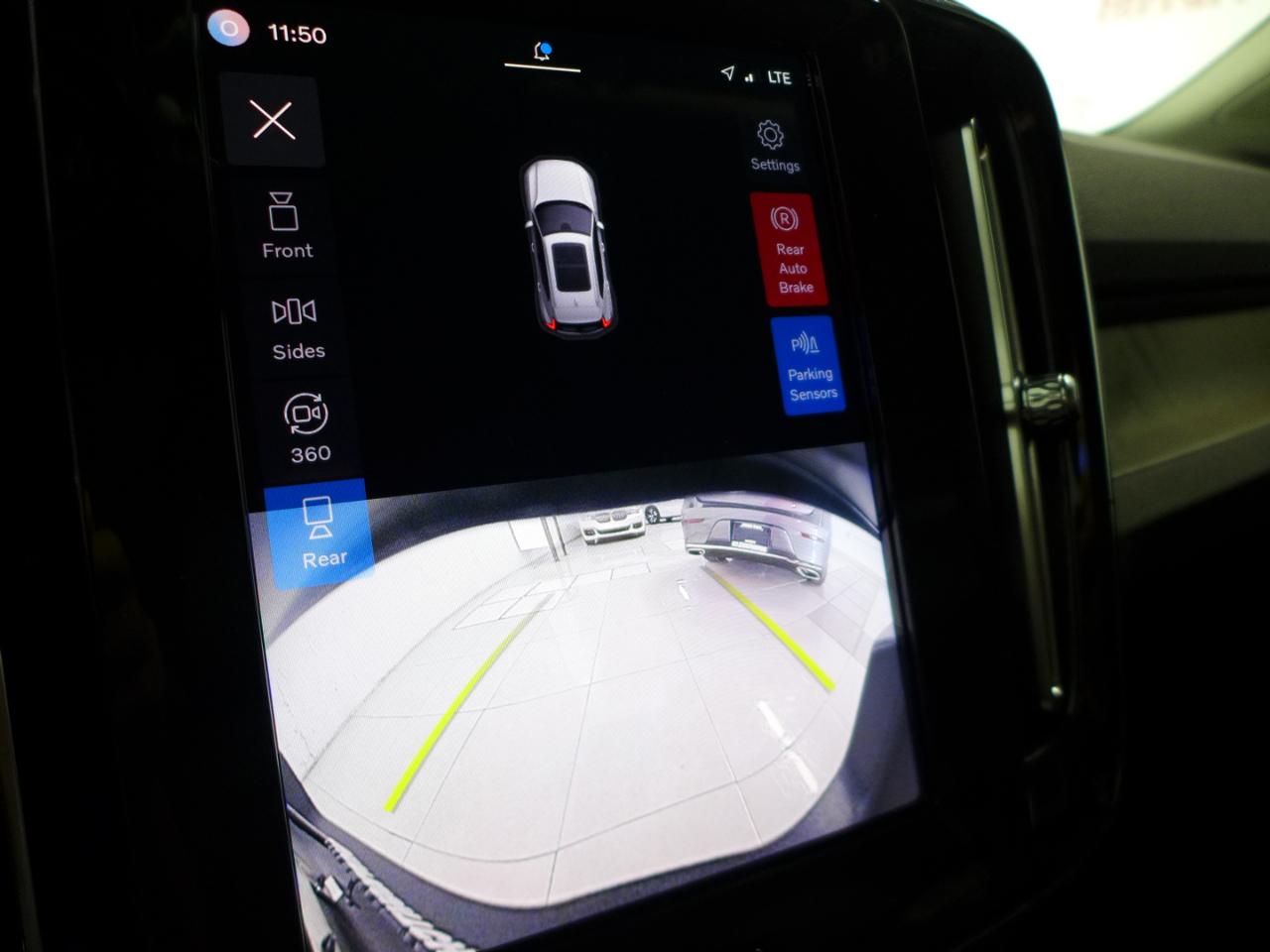 2023 Volvo XC40 Ultimate - Photo 24