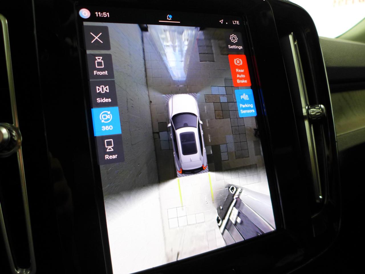 2023 Volvo XC40 Ultimate - Photo 26