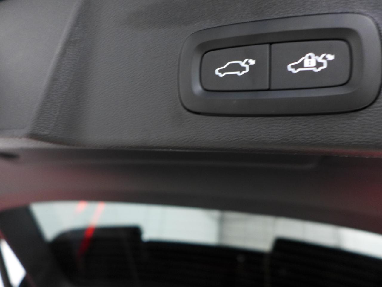2023 Volvo XC40 Ultimate - Photo 66