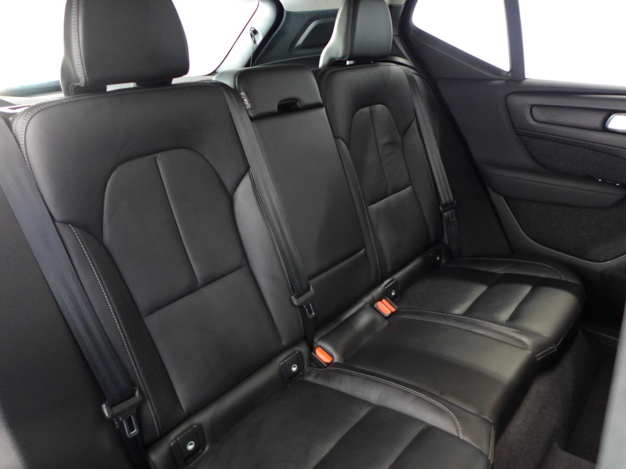 2023 Volvo XC40 Ultimate - Photo 55