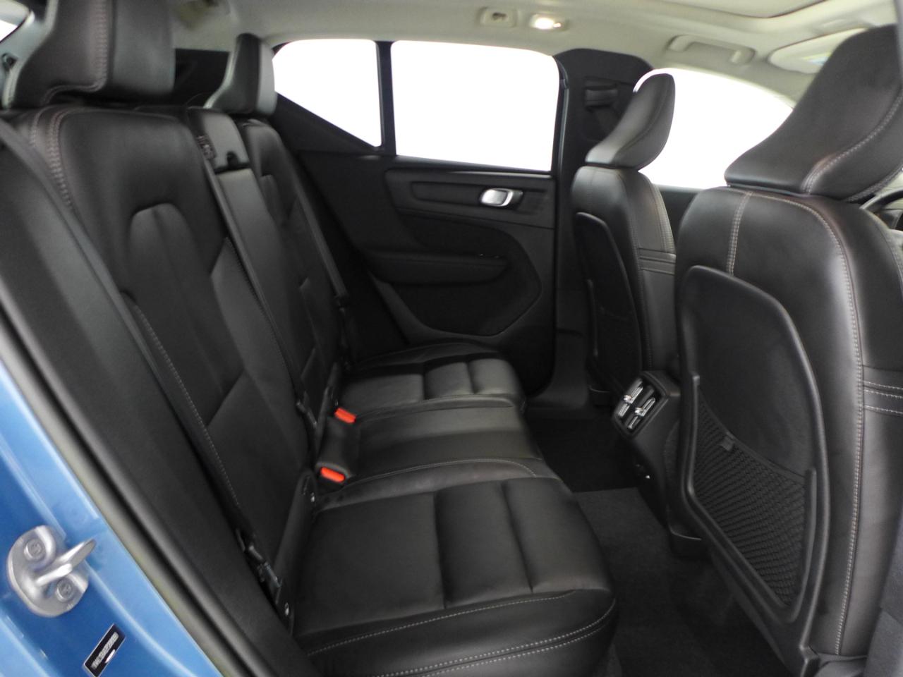 2023 Volvo XC40 Ultimate - Photo 57