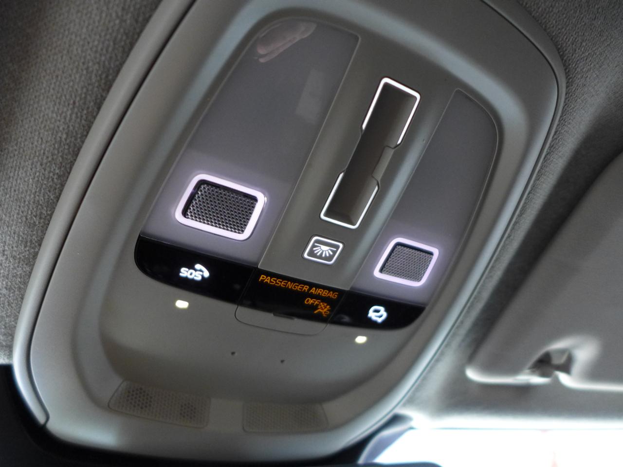 2023 Volvo XC40 Ultimate - Photo 59