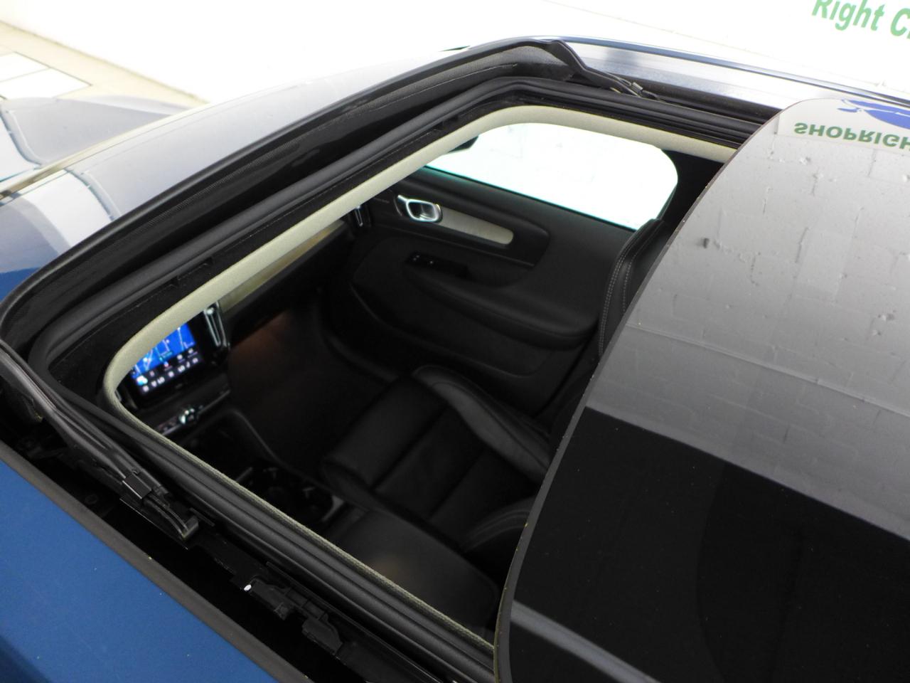 2023 Volvo XC40 Ultimate - Photo 62