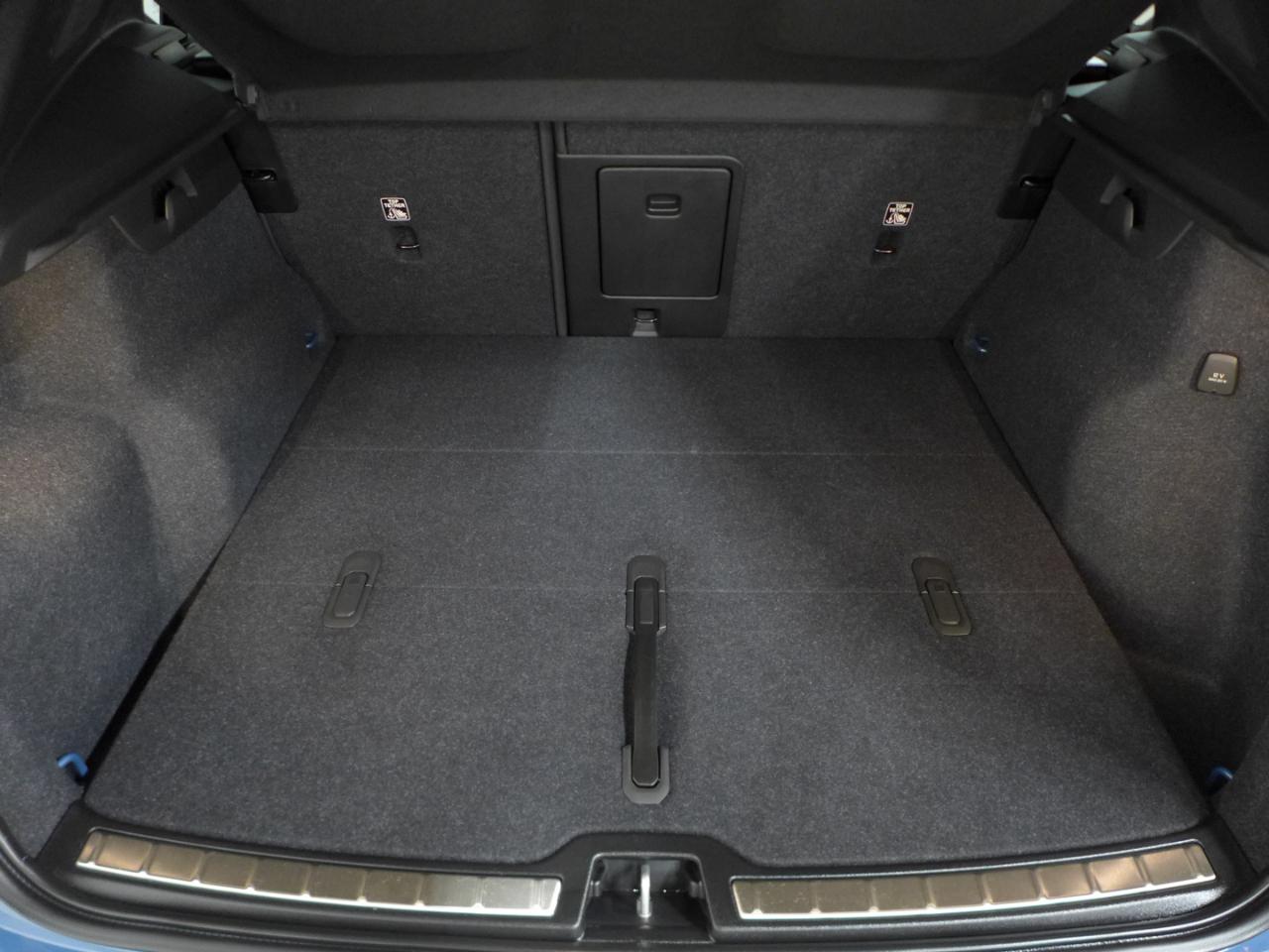 2023 Volvo XC40 Ultimate - Photo 64