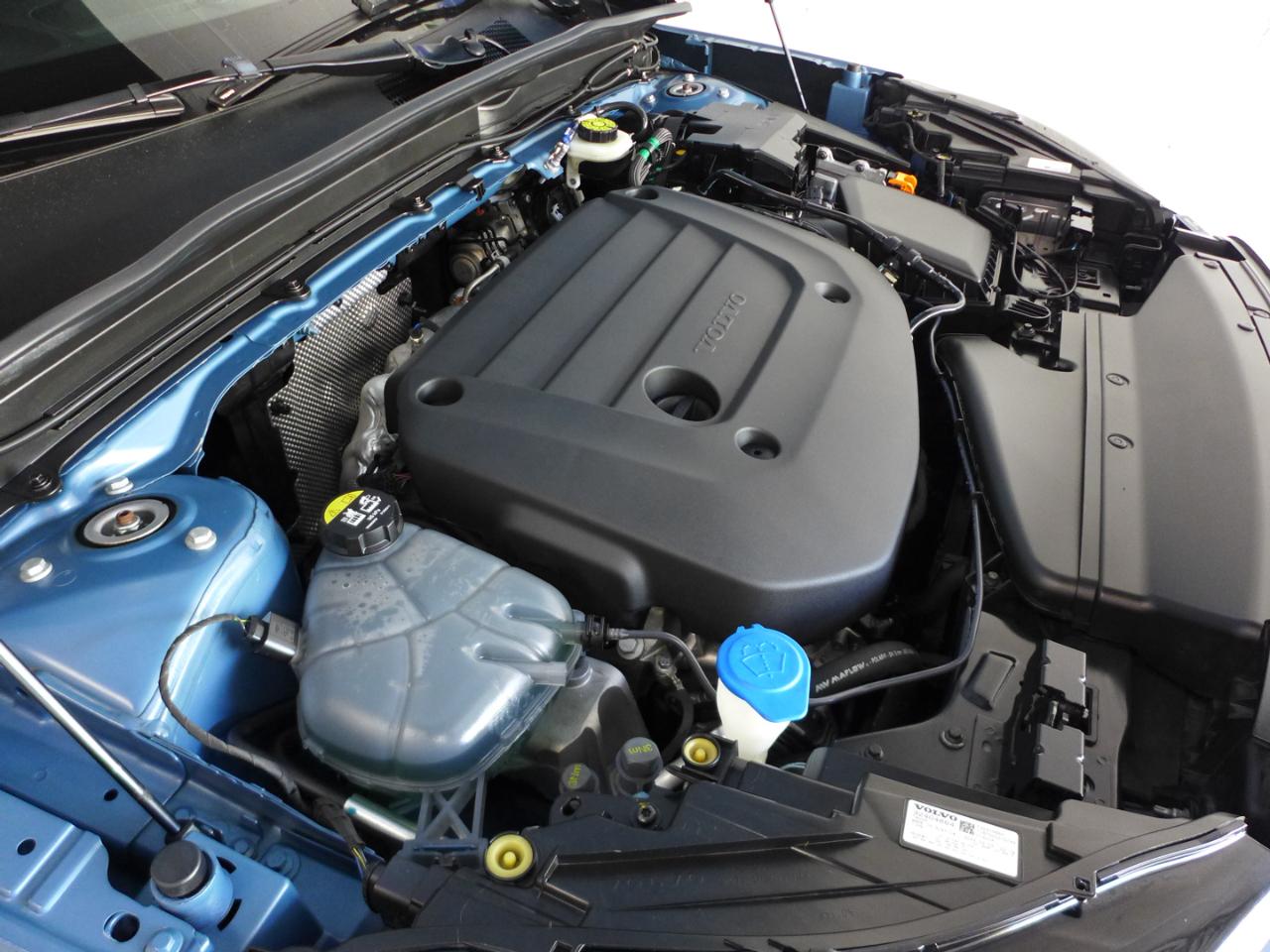 2023 Volvo XC40 Ultimate - Photo 75