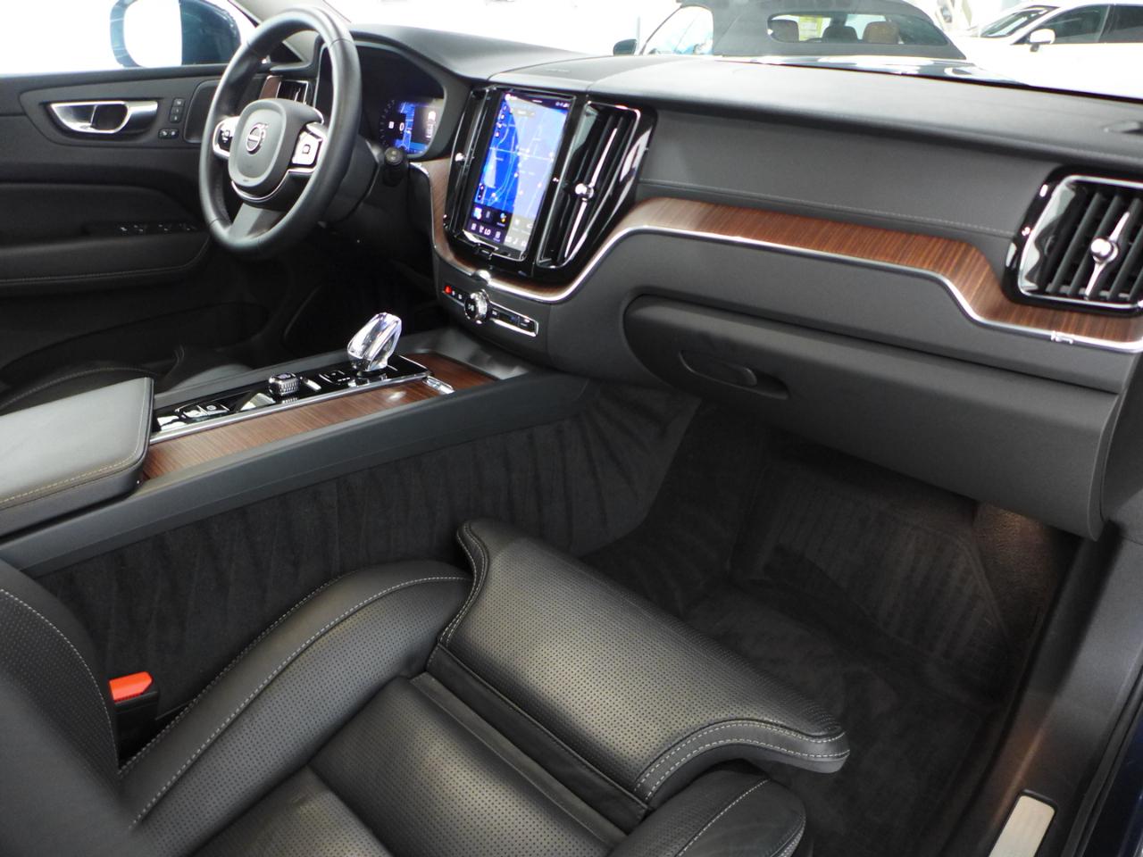 Volvo XC60 B5 Ultimate Bright 2023