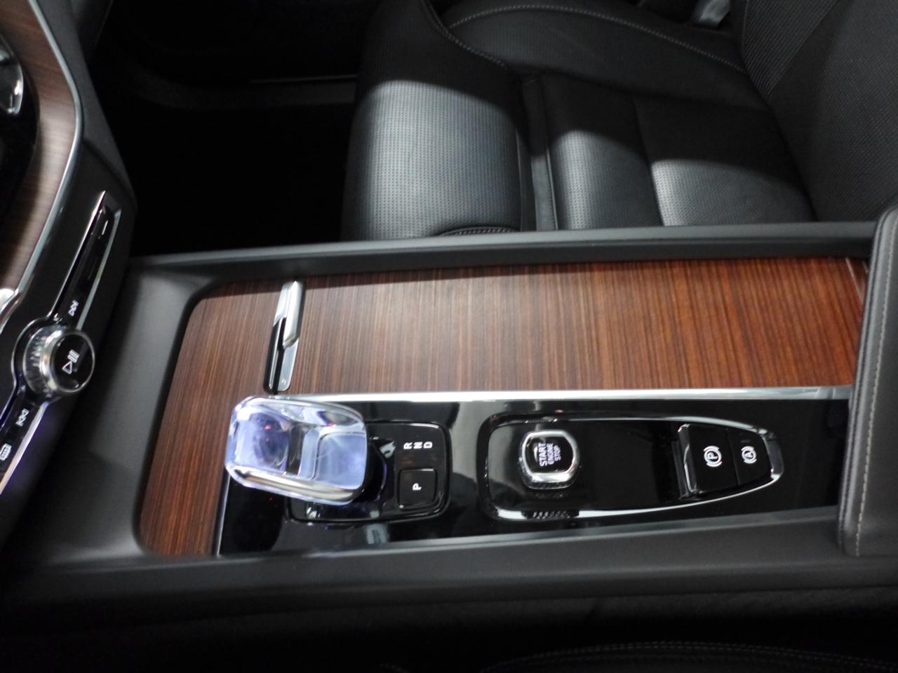 Volvo XC60 B5 Ultimate Bright 2023