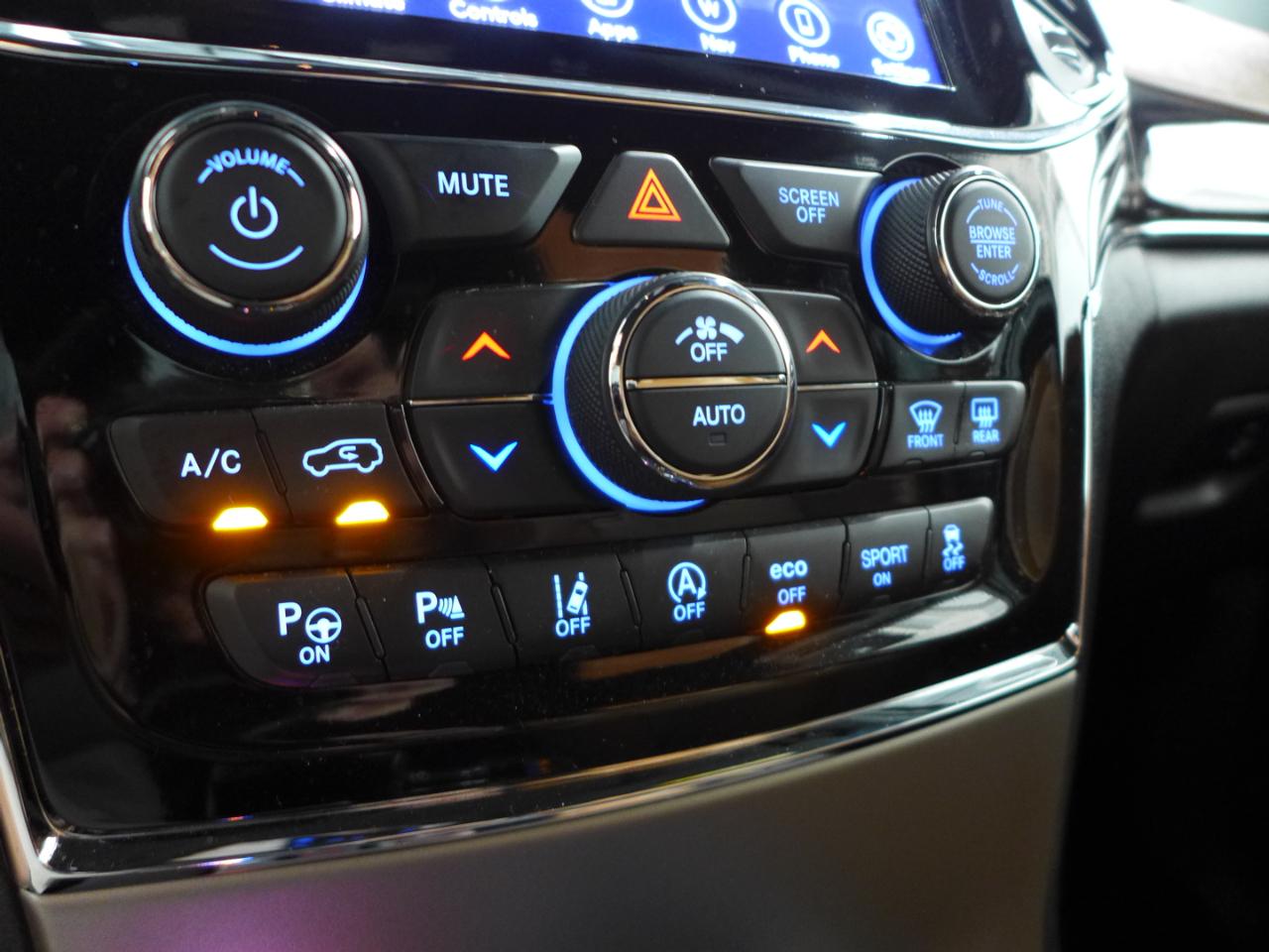 Jeep Grand Cherokee Overland 4WD 2021