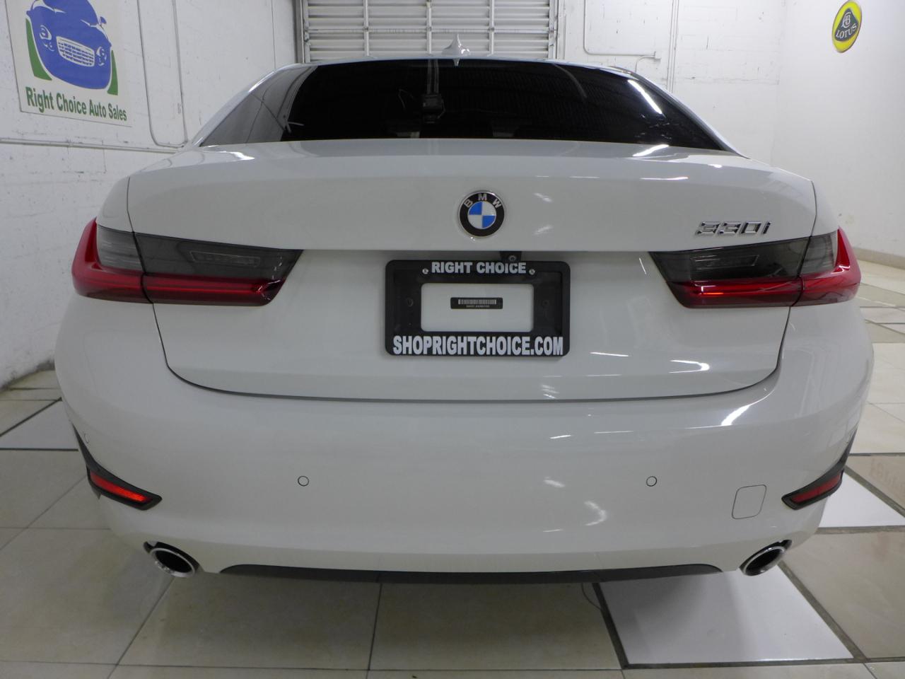 BMW 3-Series 330i 2021