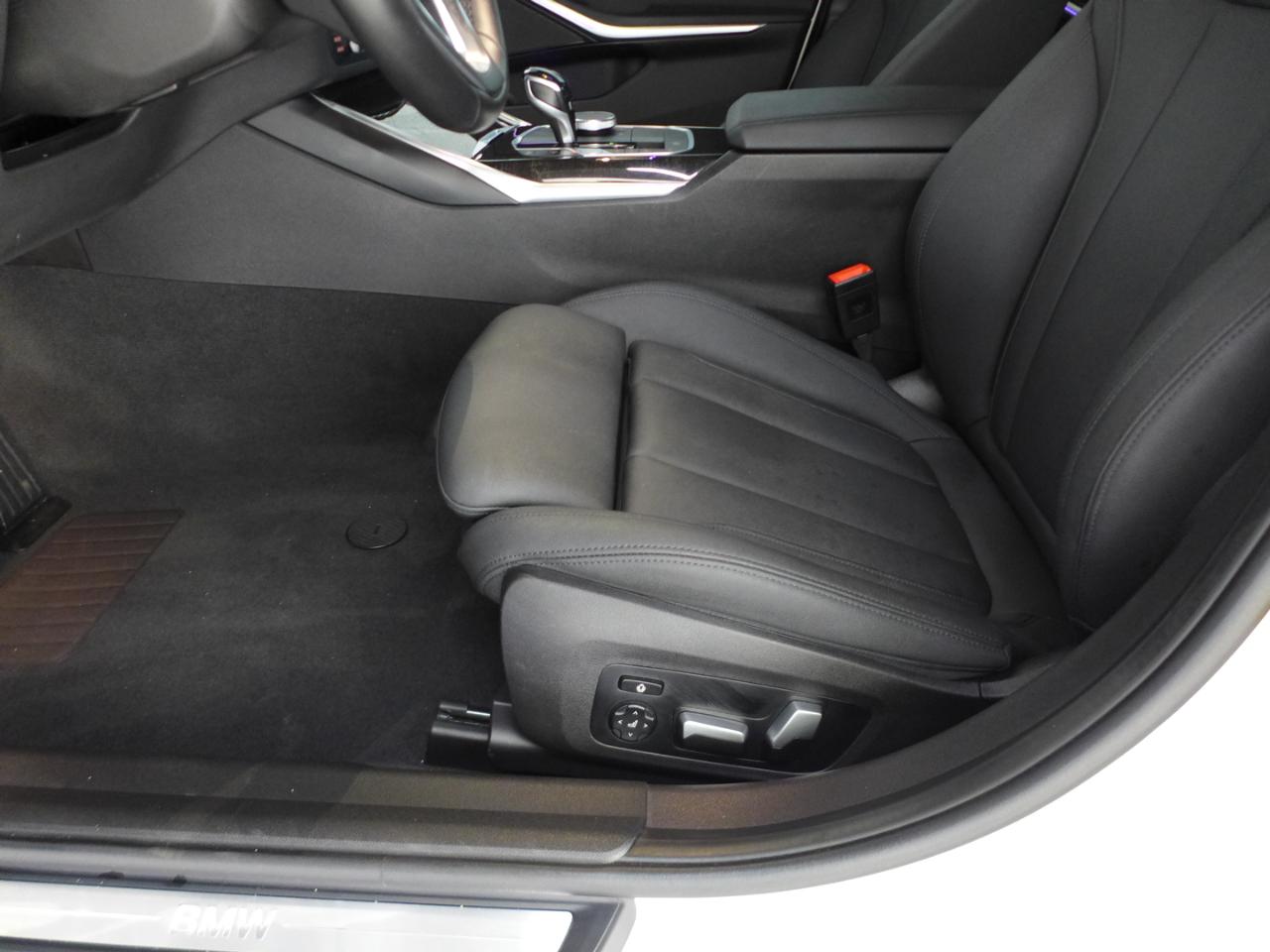 BMW 3-Series 330i 2021