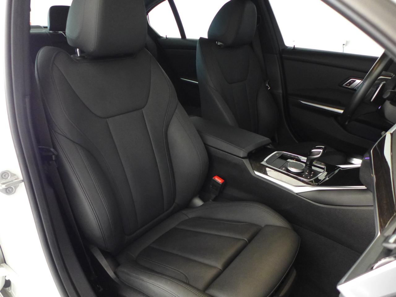 BMW 3-Series 330i 2021