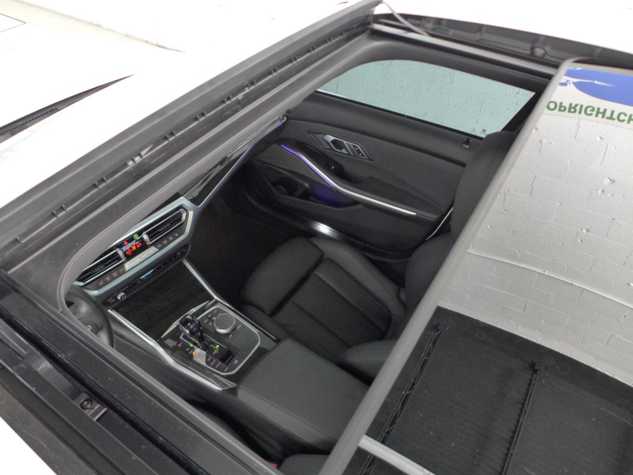 BMW 3-Series 330i 2021