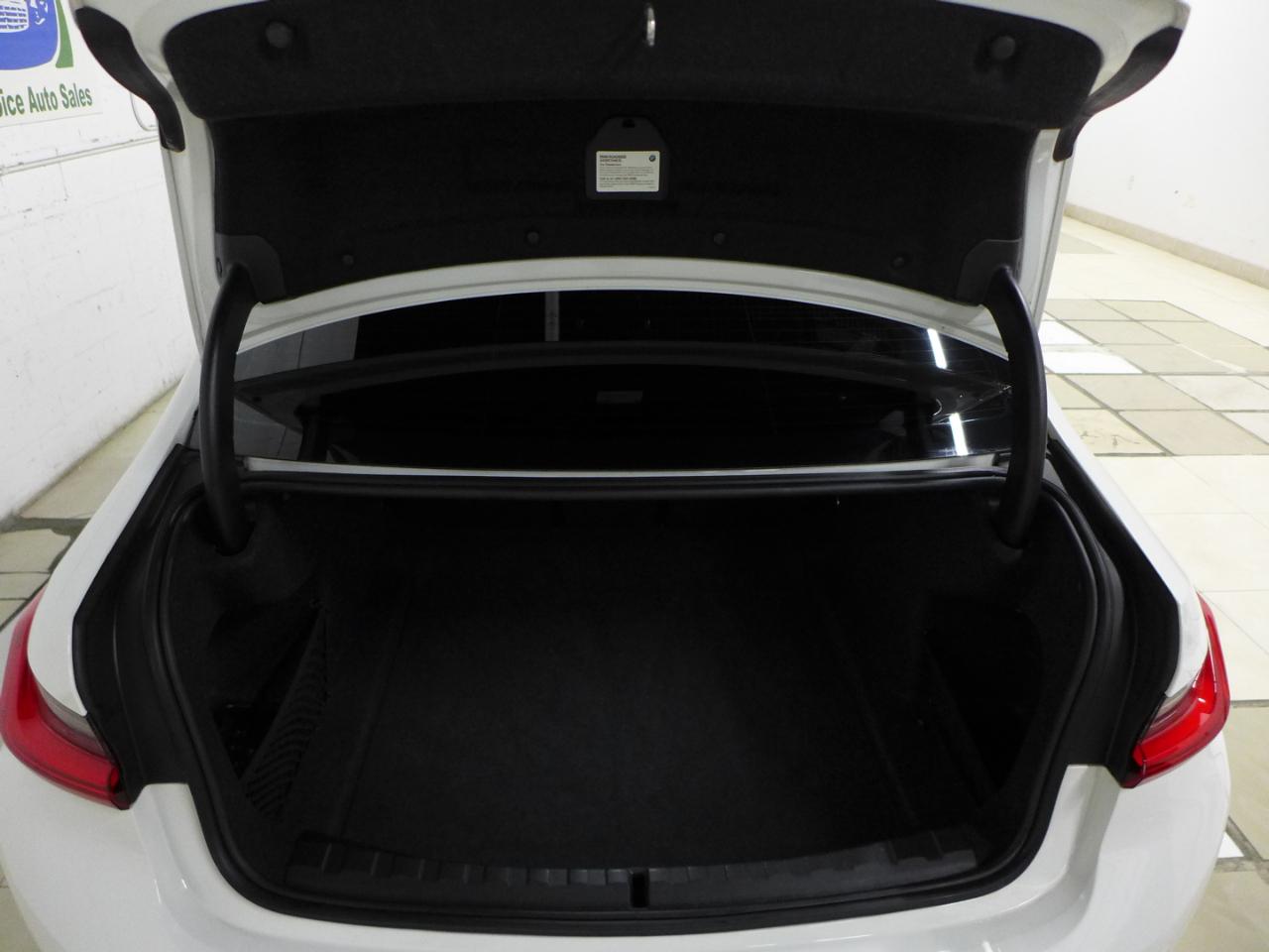 BMW 3-Series 330i 2021