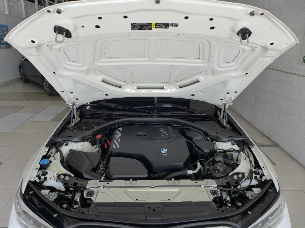 BMW 3-Series 330i 2021