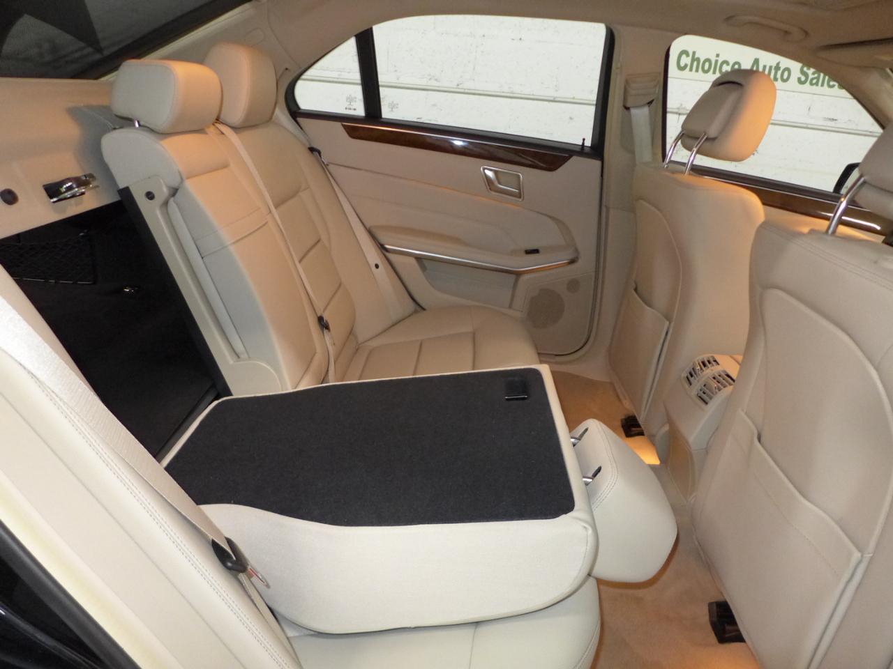 Mercedes-Benz E-Class E350 Luxury Sedan 2015