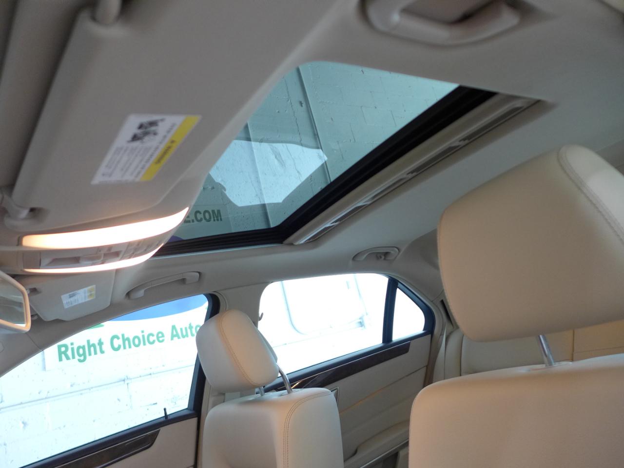 Mercedes-Benz E-Class E350 Luxury Sedan 2015