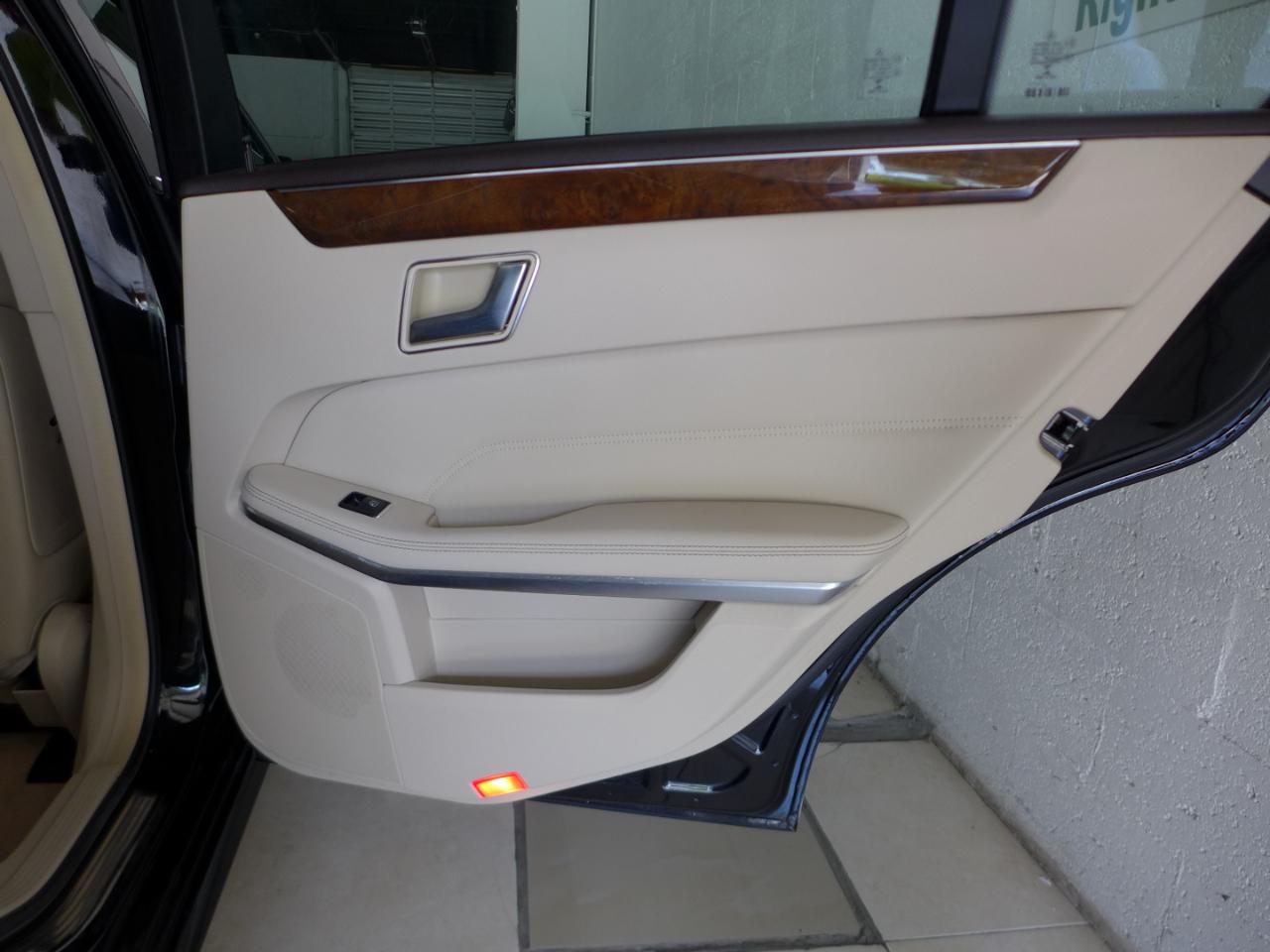 Mercedes-Benz E-Class E350 Luxury Sedan 2015