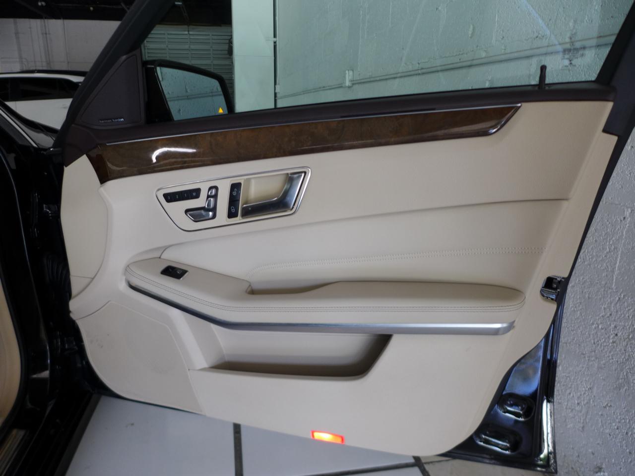 Mercedes-Benz E-Class E350 Luxury Sedan 2015