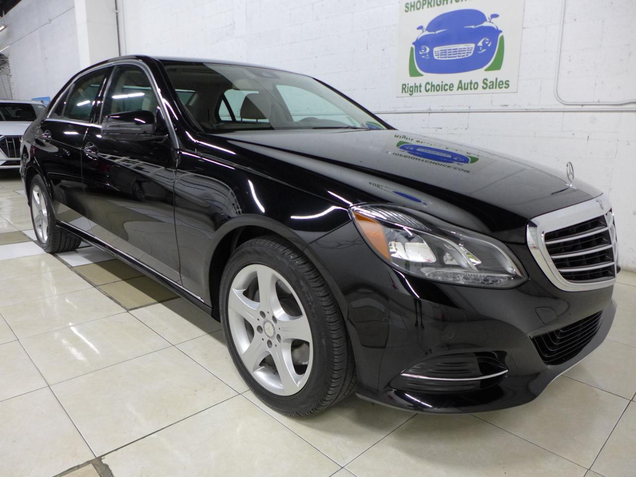 Mercedes-Benz E-Class E350 Luxury Sedan 2015