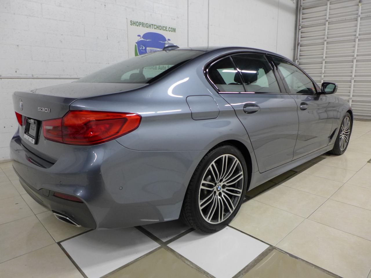 BMW 5-Series 530i 2019