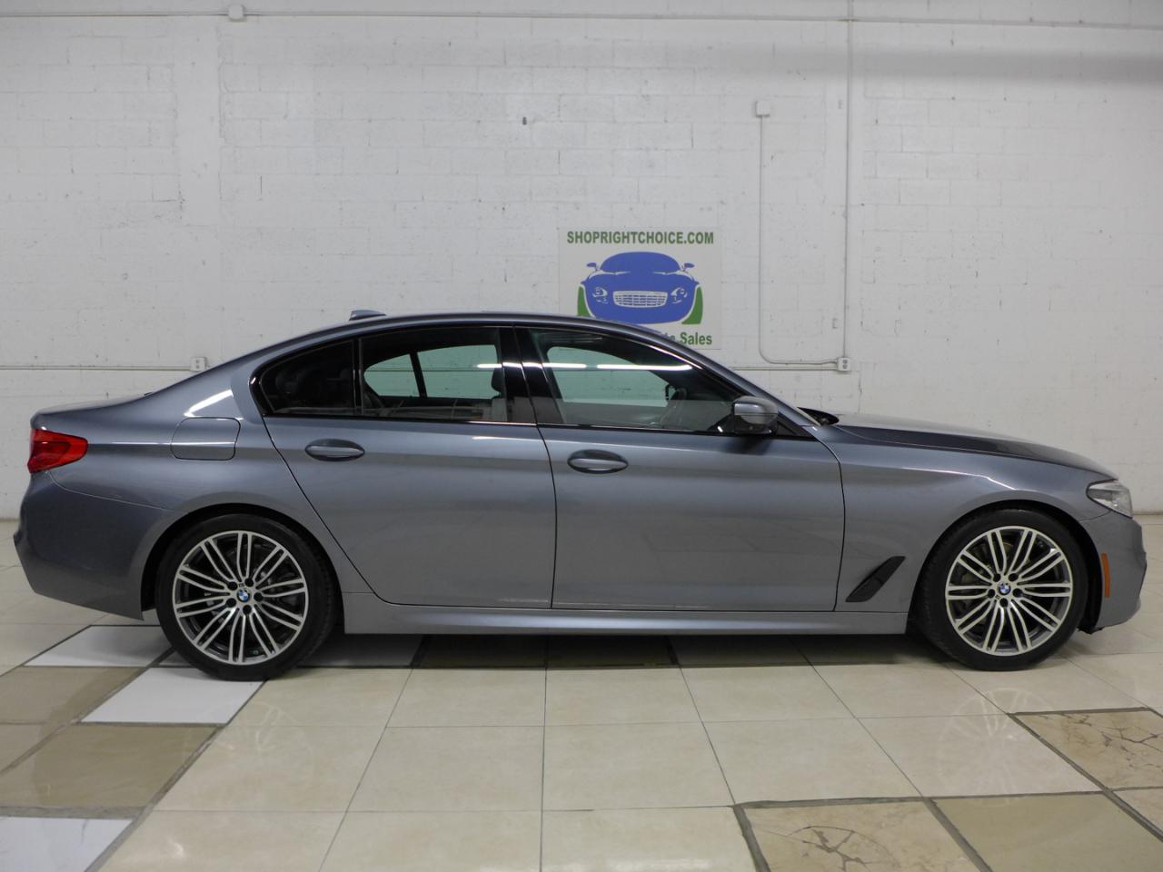 BMW 5-Series 530i 2019